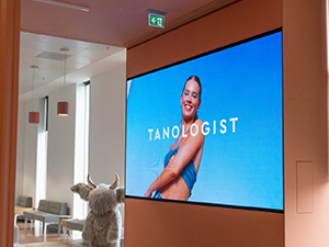 LED display screen indoor in shopping mall